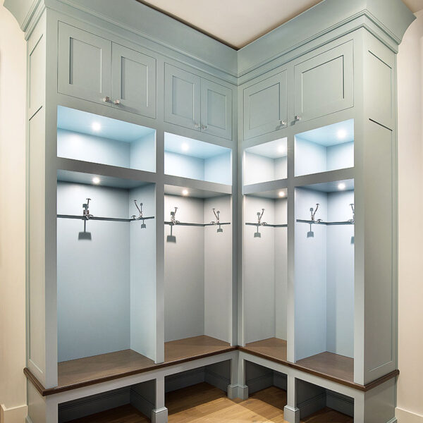 gallery-james-bloom-cabinetry-design-master-closet-2